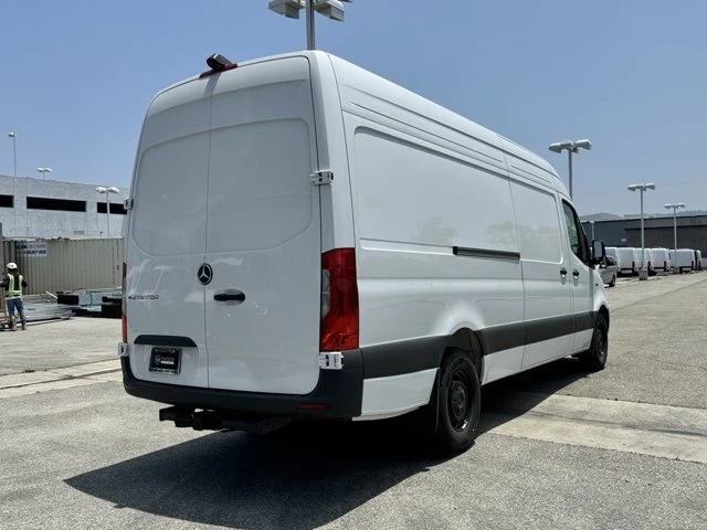 2024 Mercedes-Benz VS30 Sprinter - Image 10 of 12