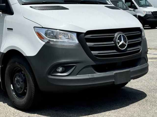 2024 Mercedes-Benz VS30 Sprinter - Image 4 of 12