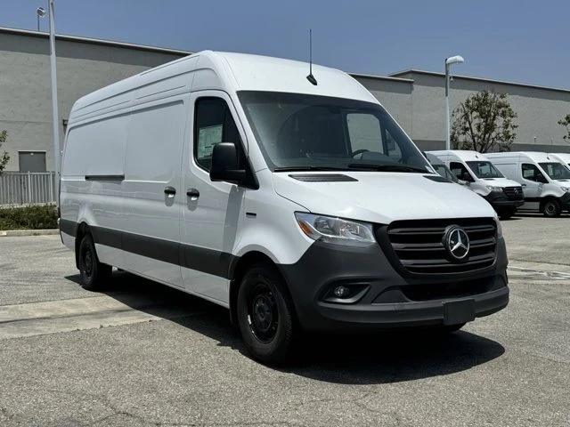 2024 Mercedes-Benz VS30 Sprinter - Image 2 of 12