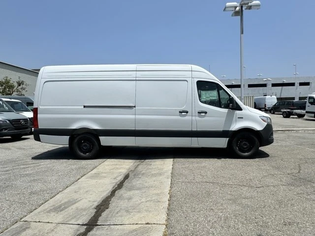 2024 Mercedes-Benz VS30 Sprinter - Image 11 of 12