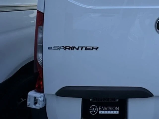 2024 Mercedes-Benz VS30 Sprinter - Image 9 of 12