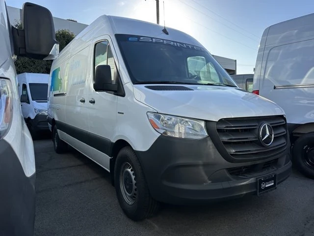 2024 Mercedes-Benz VS30 Sprinter - Image 2 of 12
