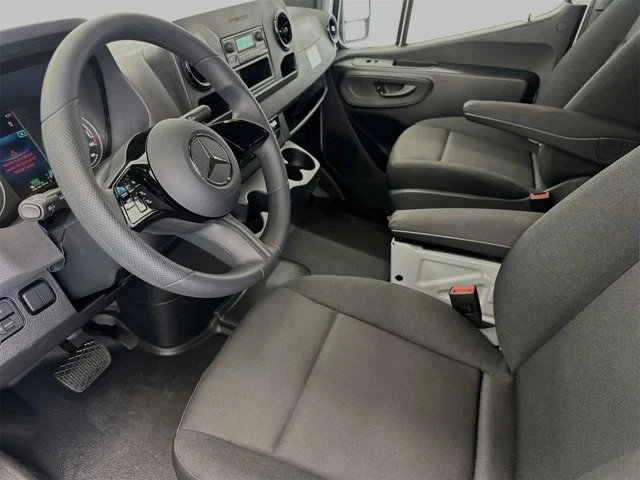 2024 Mercedes-Benz VS30 Sprinter - Image 10 of 12