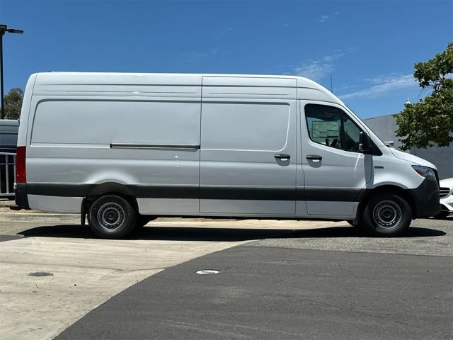 2024 Mercedes-Benz VS30 Sprinter - Image 2 of 12
