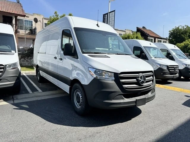 2024 Mercedes-Benz VS30 Sprinter - Image 2 of 12