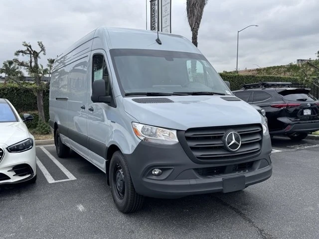 2024 Mercedes-Benz VS30 Sprinter - Image 2 of 12