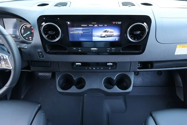 2024 Mercedes-Benz VS30 Sprinter - Image 17 of 21