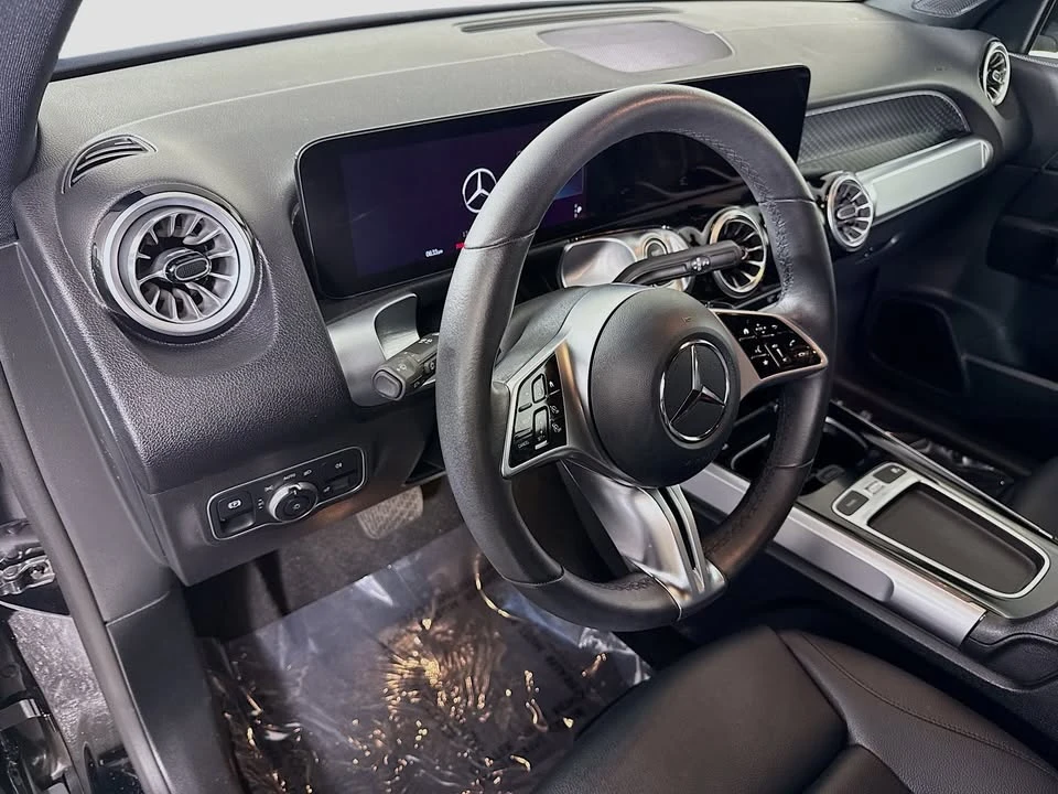 2024 Mercedes-Benz EQB - Image 18 of 19