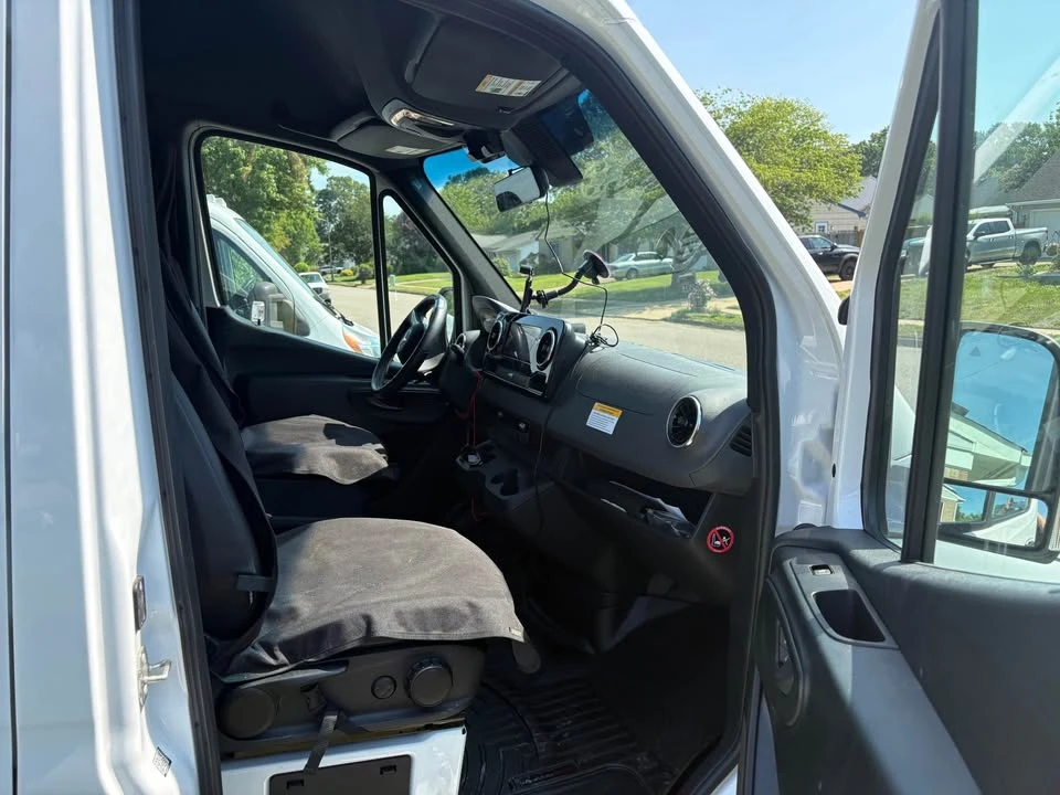 2024 Mercedes-Benz VS30 Sprinter - Image 5 of 12
