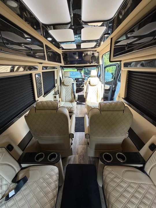 2024 Mercedes-Benz VS30 Sprinter - Image 8 of 16