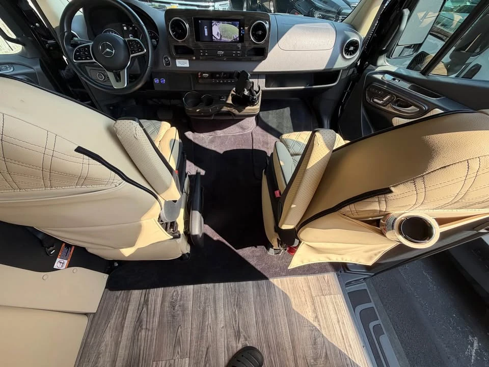 2024 Mercedes-Benz VS30 Sprinter - Image 3 of 16