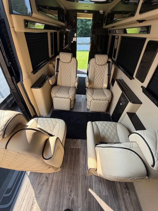 2024 Mercedes-Benz VS30 Sprinter - Image 5 of 16