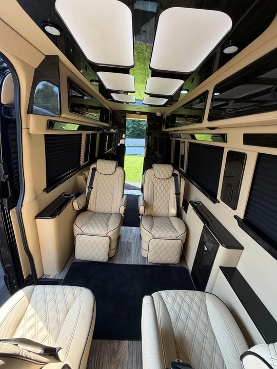 2024 Mercedes-Benz VS30 Sprinter - Image 4 of 16