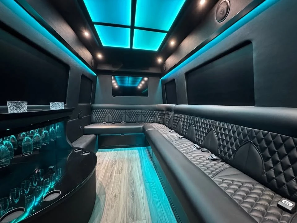 2024 Mercedes-Benz VS30 Sprinter - Image 15 of 20