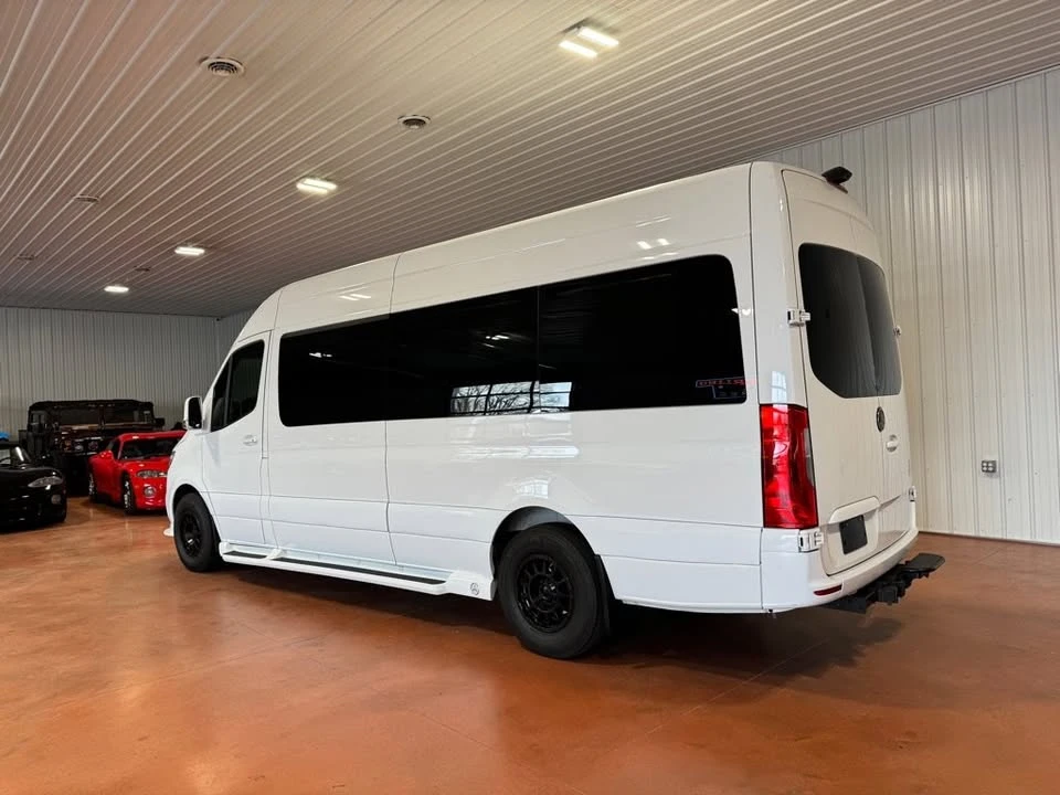 2024 Mercedes-Benz VS30 Sprinter - Image 9 of 20