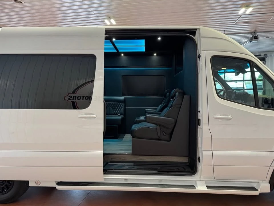 2024 Mercedes-Benz VS30 Sprinter - Image 14 of 20