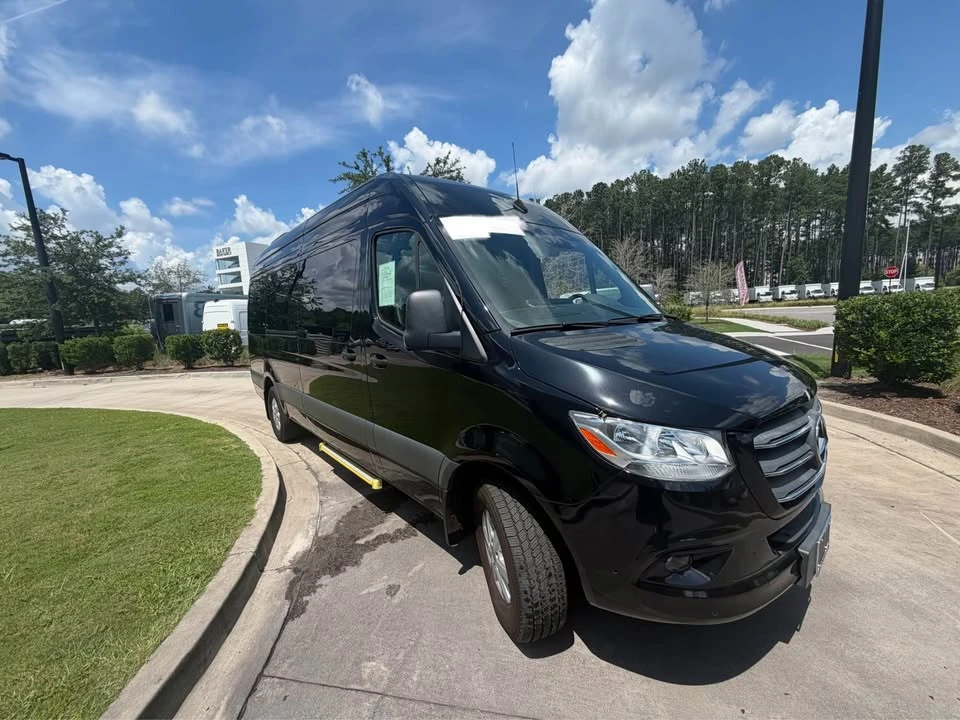 2024 Mercedes-Benz VS30 Sprinter - Image 2 of 6