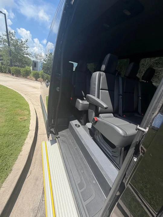 2024 Mercedes-Benz VS30 Sprinter - Image 4 of 6