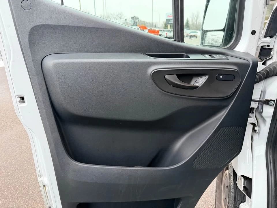 2024 Mercedes-Benz VS30 Sprinter - Image 14 of 18