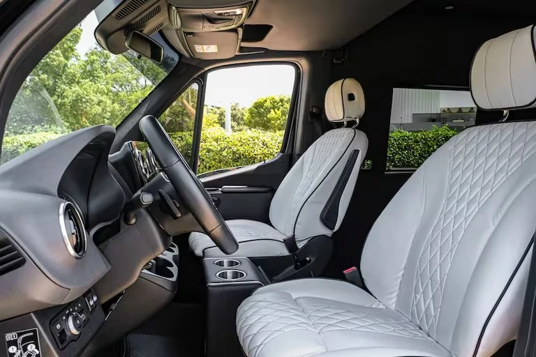 2024 Mercedes-Benz VS30 Sprinter - Image 10 of 18