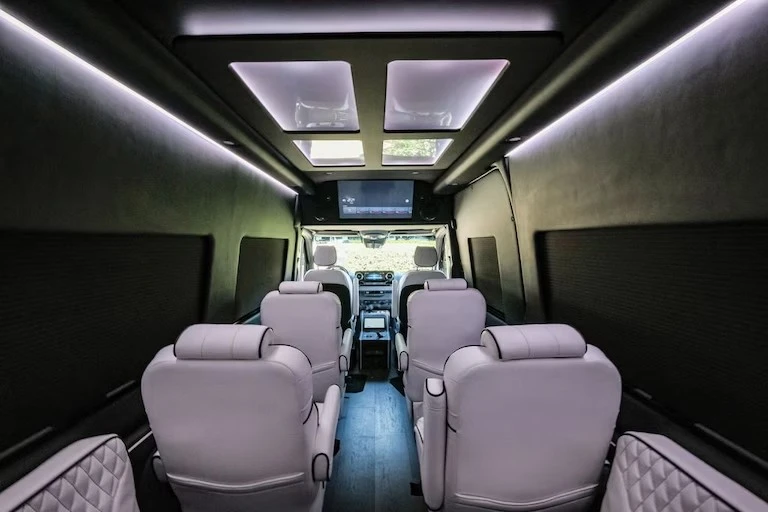 2024 Mercedes-Benz VS30 Sprinter - Image 13 of 18