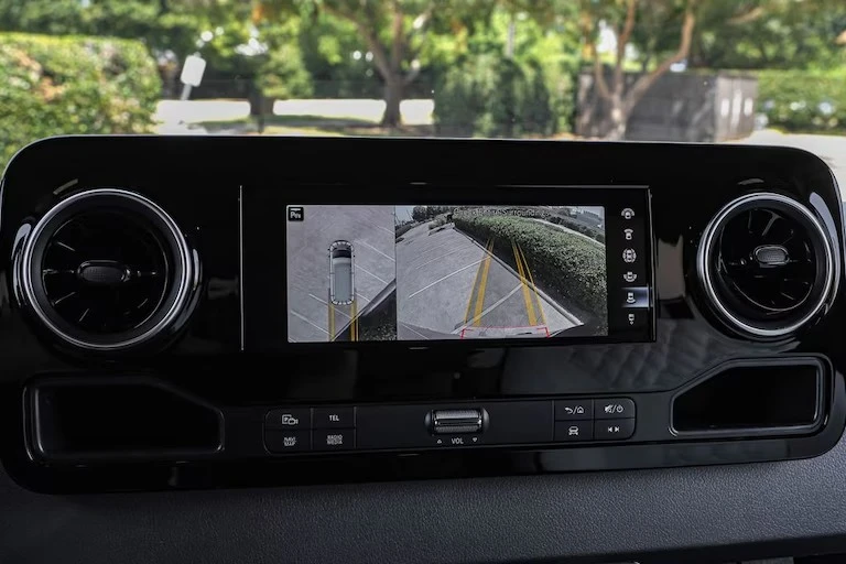 2024 Mercedes-Benz VS30 Sprinter - Image 9 of 18
