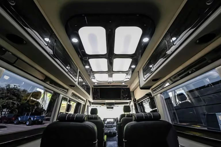 2024 Mercedes-Benz VS30 Sprinter - Image 18 of 20