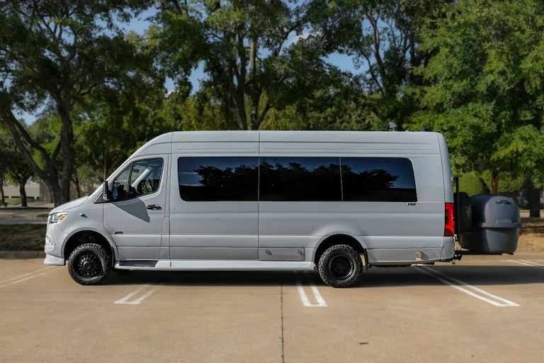 2024 Mercedes-Benz VS30 Sprinter - Image 7 of 20