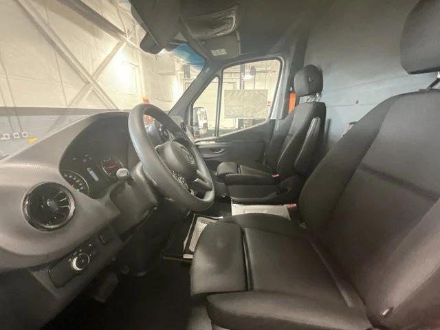 2024 Mercedes-Benz VS30 Sprinter - Image 5 of 7