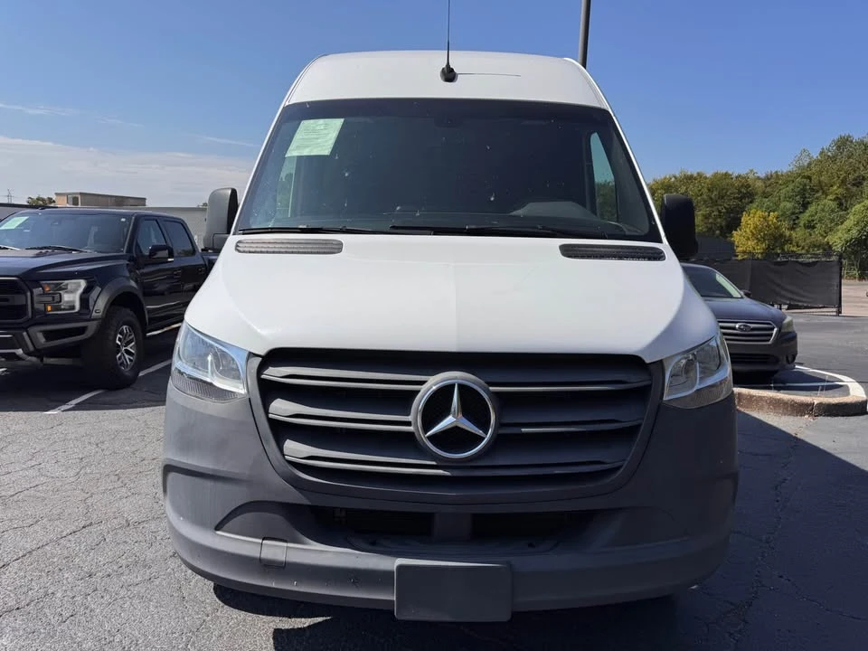 2024 Mercedes-Benz VS30 Sprinter - Image 2 of 11