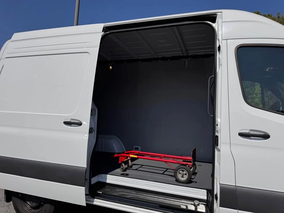 2024 Mercedes-Benz VS30 Sprinter - Image 6 of 11
