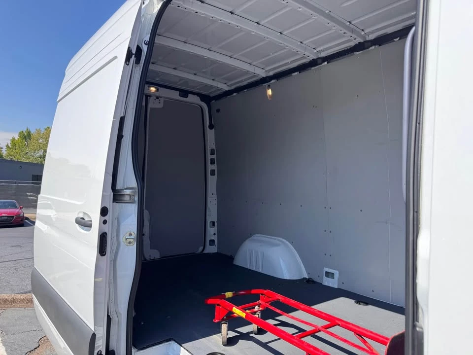 2024 Mercedes-Benz VS30 Sprinter - Image 5 of 11