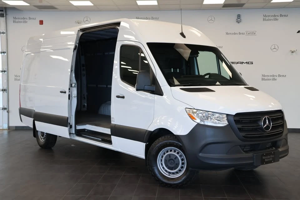 2024 Mercedes-Benz VS30 Sprinter - Image 2 of 12