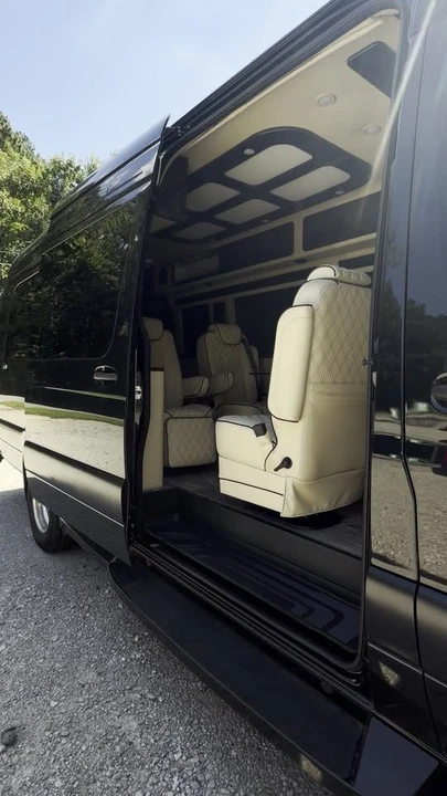 2024 Mercedes-Benz VS30 Sprinter - Image 2 of 5