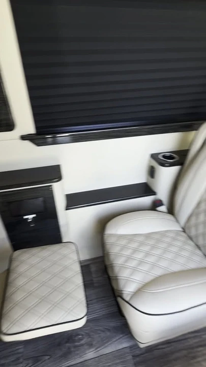 2024 Mercedes-Benz VS30 Sprinter - Image 4 of 5
