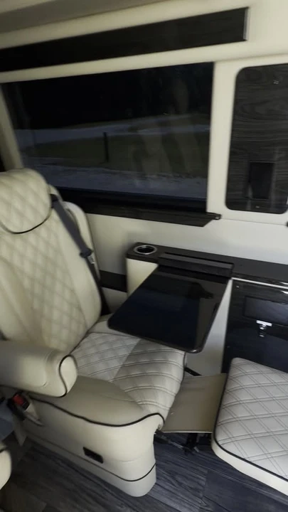 2024 Mercedes-Benz VS30 Sprinter - Image 3 of 5