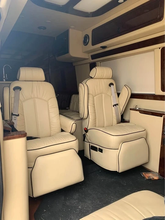 2024 Mercedes-Benz VS30 Sprinter - Image 7 of 17