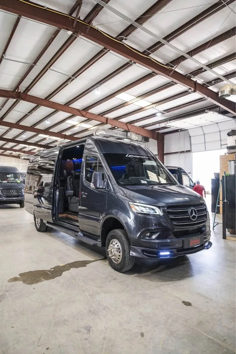 2024 Mercedes-Benz VS30 Sprinter - Image 17 of 18