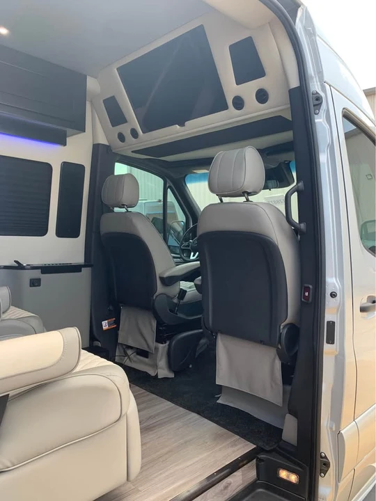 2024 Mercedes-Benz VS30 Sprinter - Image 15 of 18