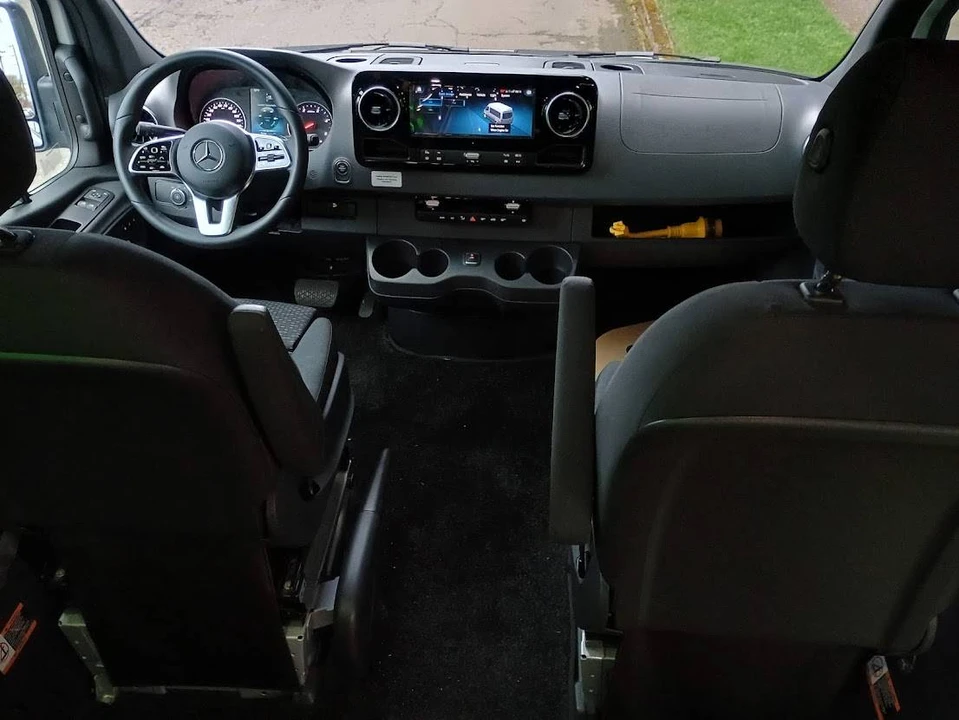 2024 Mercedes-Benz VS30 Sprinter - Image 18 of 22