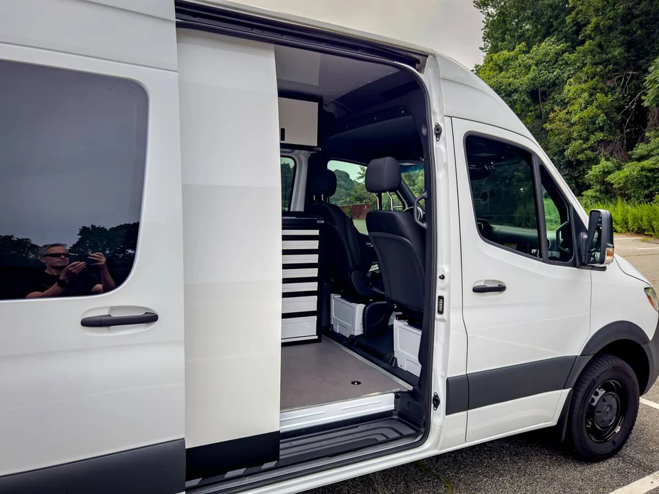2024 Mercedes-Benz VS30 Sprinter - Image 10 of 24