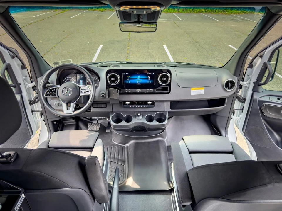 2024 Mercedes-Benz VS30 Sprinter - Image 14 of 24