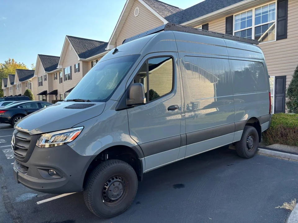 2024 Mercedes-Benz VS30 Sprinter - Image 2 of 24
