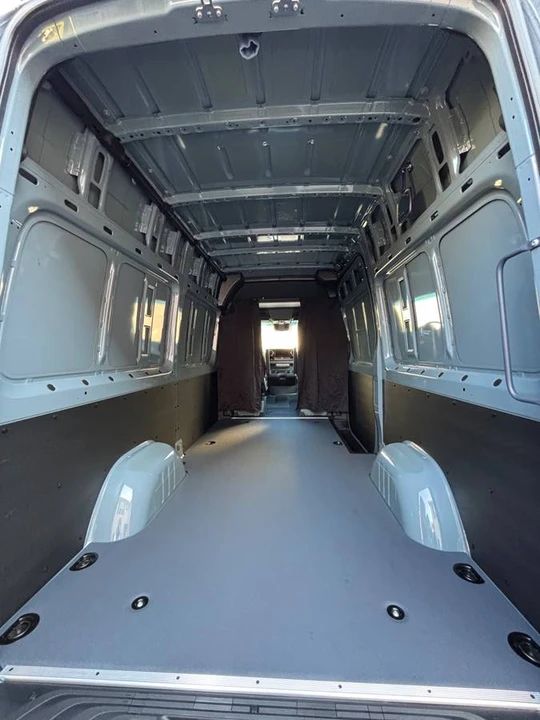 2024 Mercedes-Benz VS30 Sprinter - Image 10 of 24