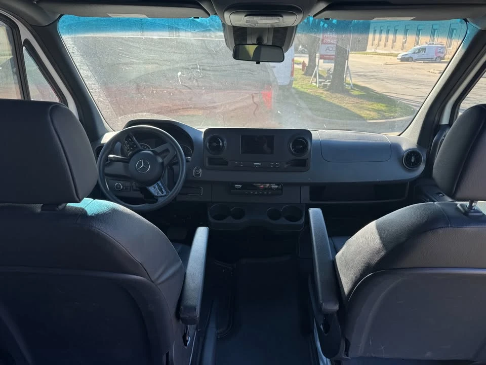 2024 Mercedes-Benz VS30 Sprinter - Image 5 of 6