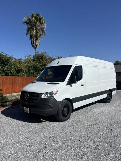 2024 Mercedes-Benz VS30 Sprinter - Image 2 of 23