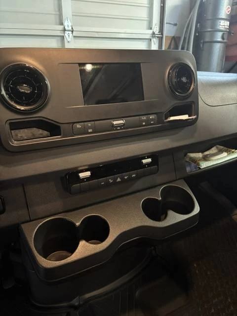 2024 Mercedes-Benz VS30 Sprinter - Image 20 of 23