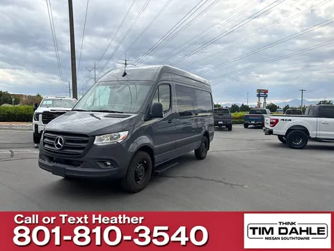 2024 Mercedes-Benz Sprinter Cargo Van Cargo 144 WB