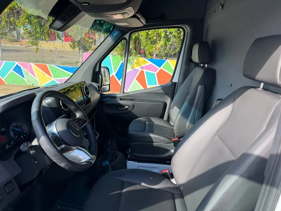 2024 Mercedes-Benz VS30 Sprinter - Image 2 of 12