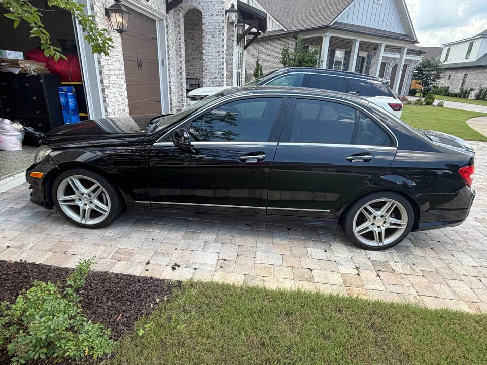 2014 Mercedes-Benz W204 C-Class - Image 2 of 7